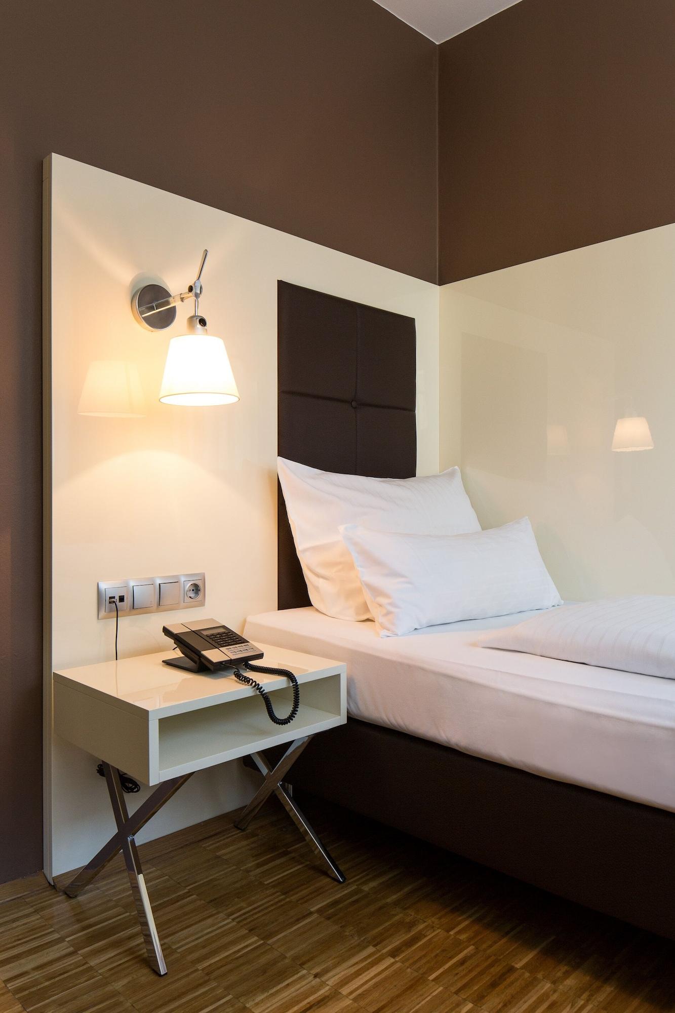 Hotel Santo Cologne Exterior photo