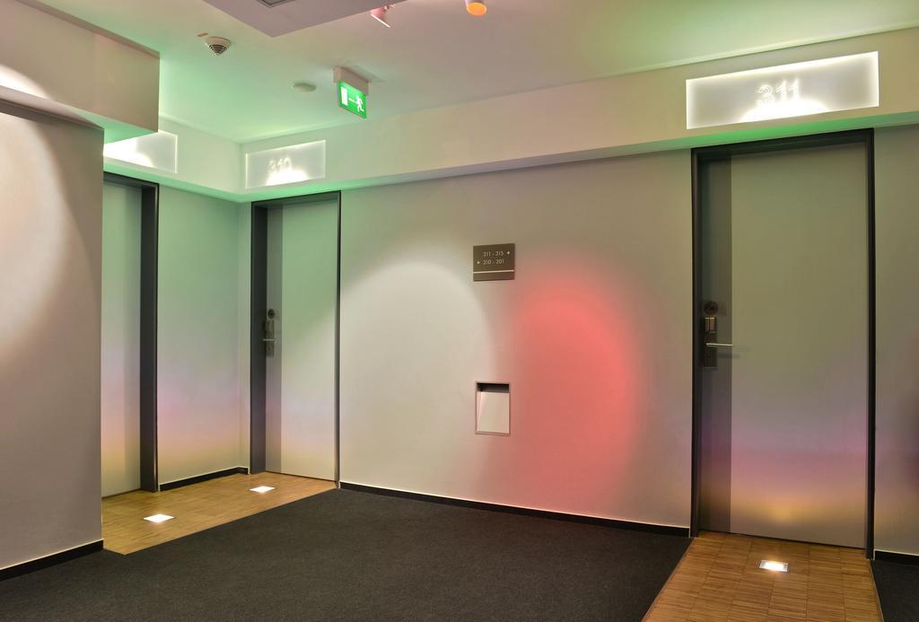 Hotel Santo Cologne Exterior photo