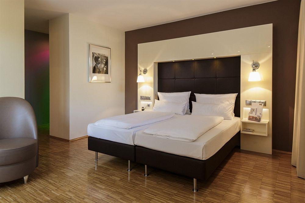 Hotel Santo Cologne Exterior photo