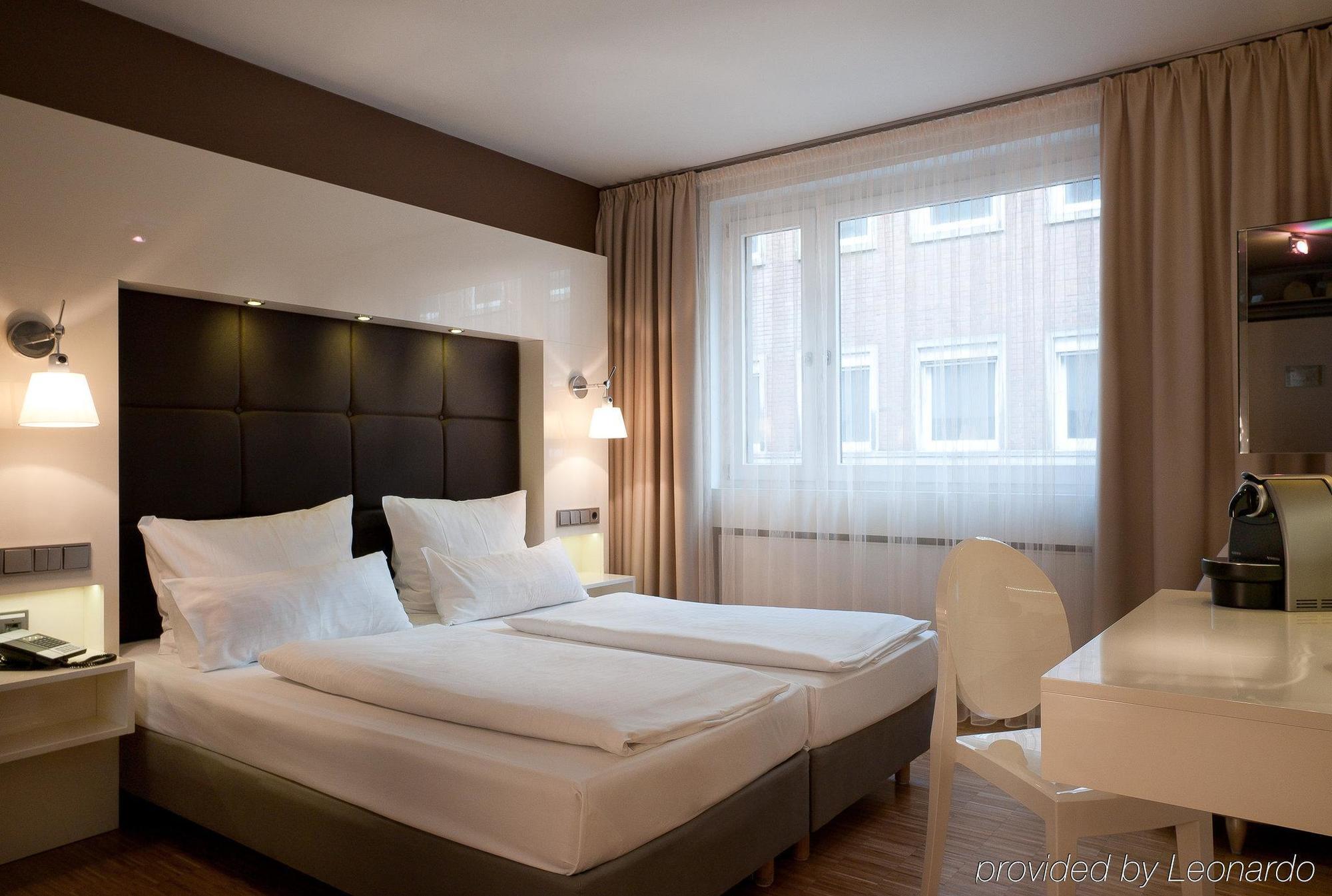 Hotel Santo Cologne Exterior photo