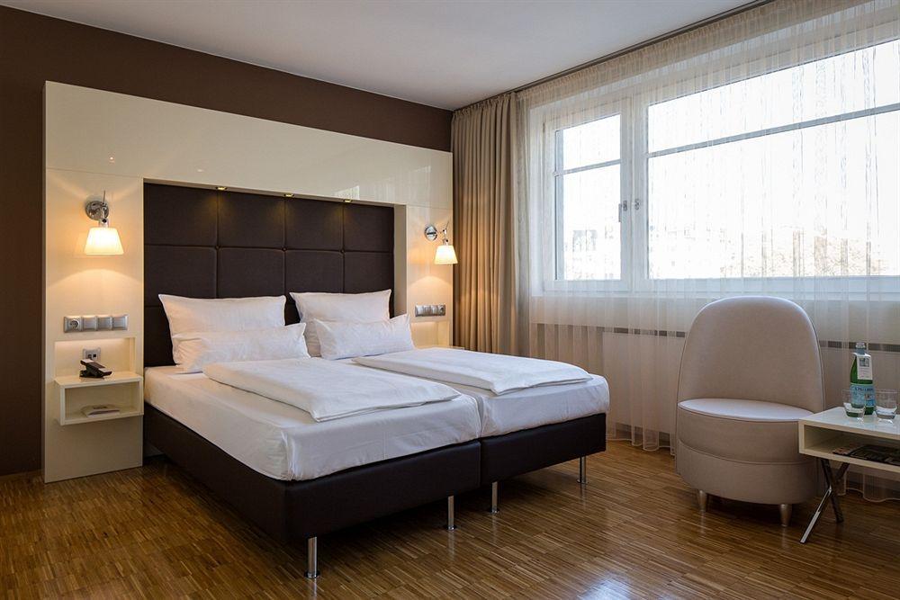 Hotel Santo Cologne Exterior photo