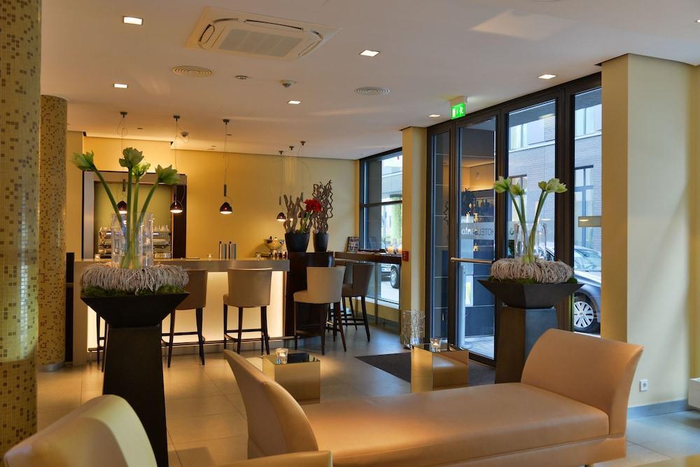 Hotel Santo Cologne Exterior photo